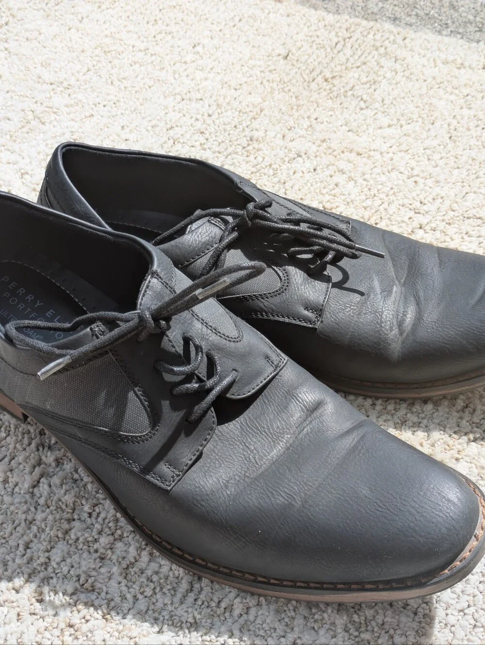 Perry Ellis Men's Black Leather Lace-Up Dress Shoes
